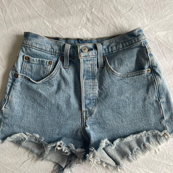 Levi's 501 High Rise Jeans Shorts Waist 24 - Picture 2 of 3
